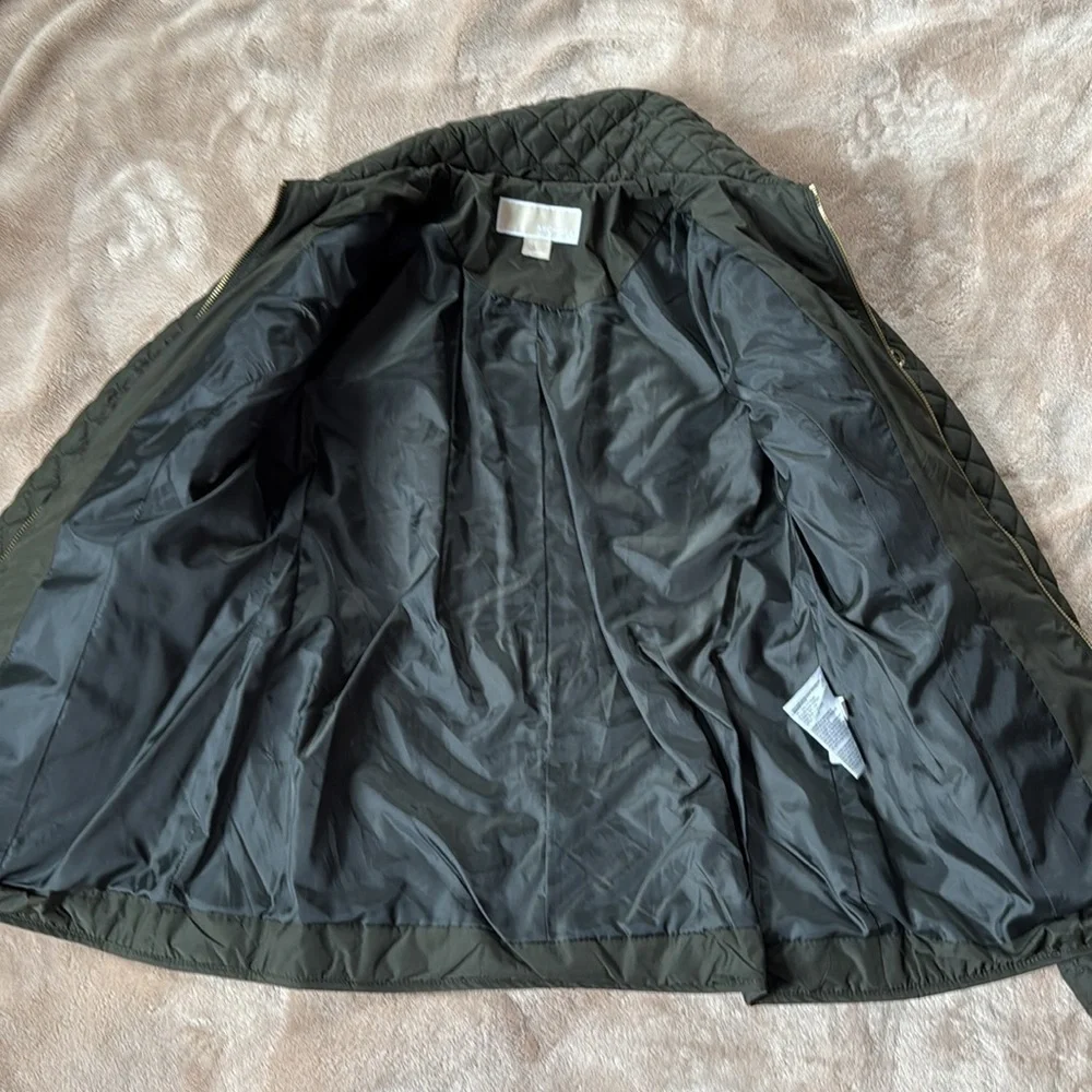 MICHAEL KORS QUILTED PUFFER JACKET Green WITH GOLD DETAILS SIZE S